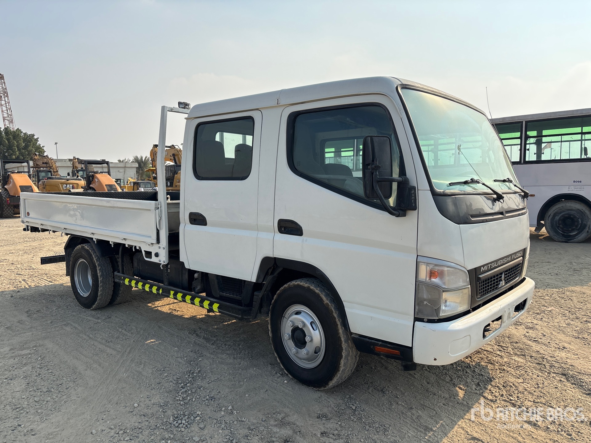 Aspect général with Image, coin avant droit