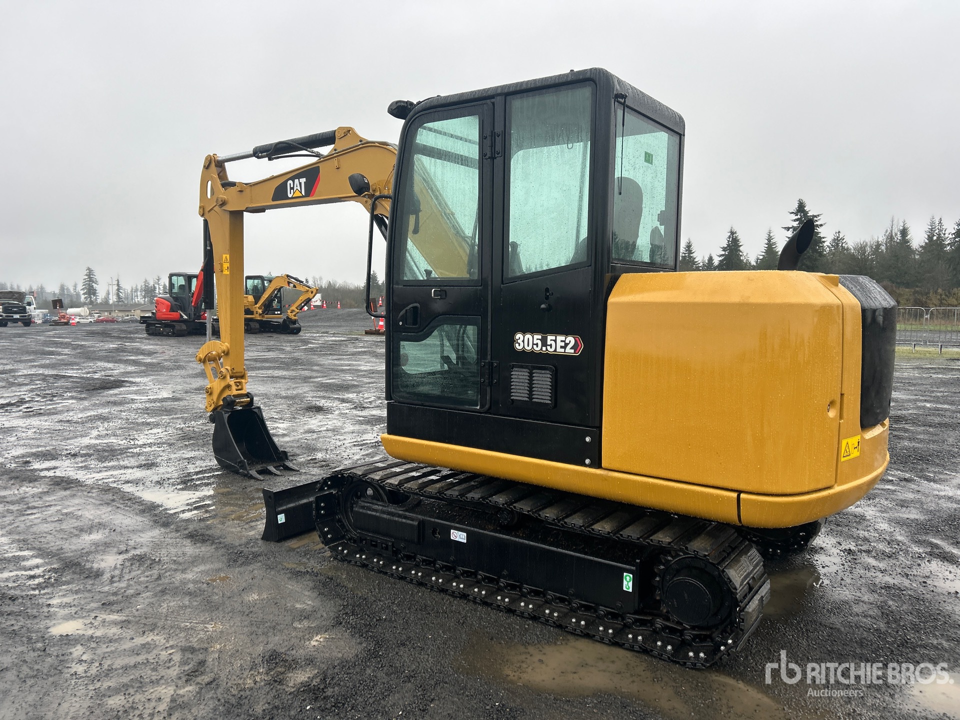 General Appearance with Picture, Left Rear Corner