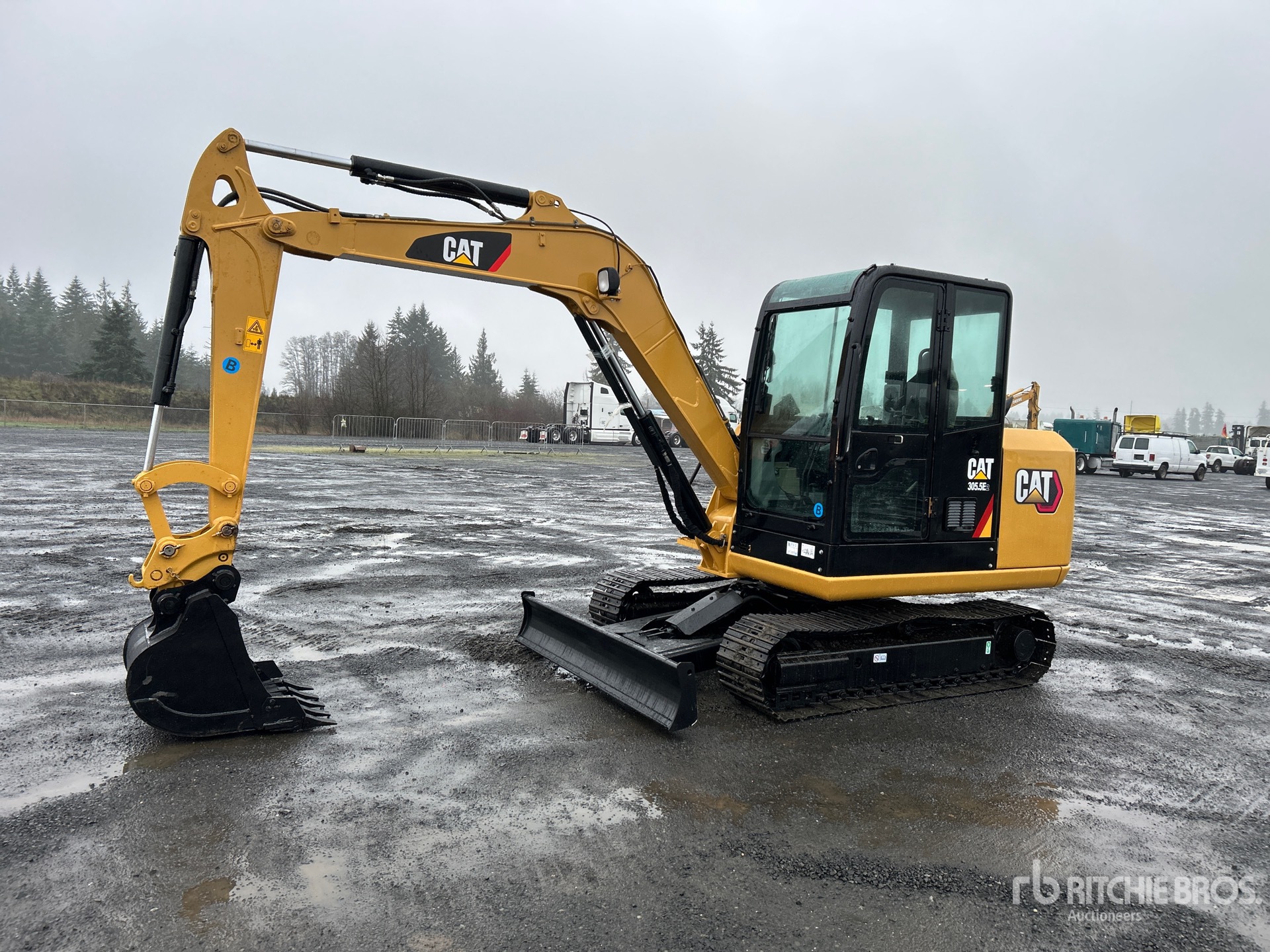 General Appearance with Picture, Left Front Corner