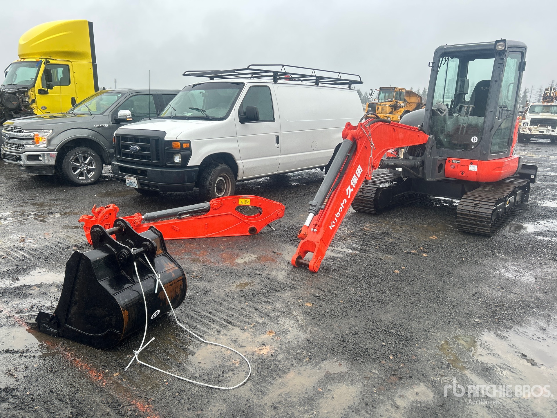 General Appearance with Picture, Left Front Corner