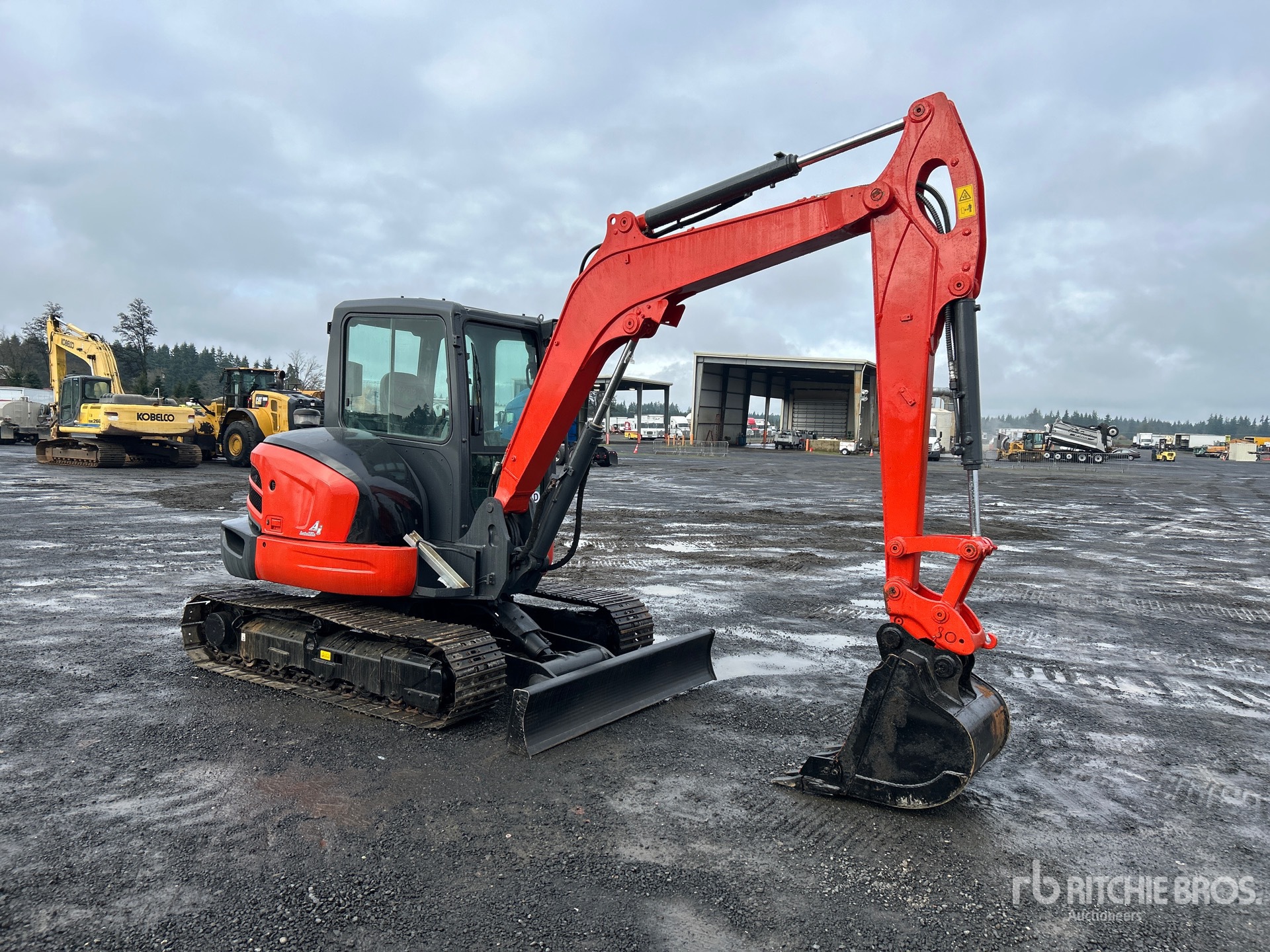 General Appearance with Picture, Right Front Corner