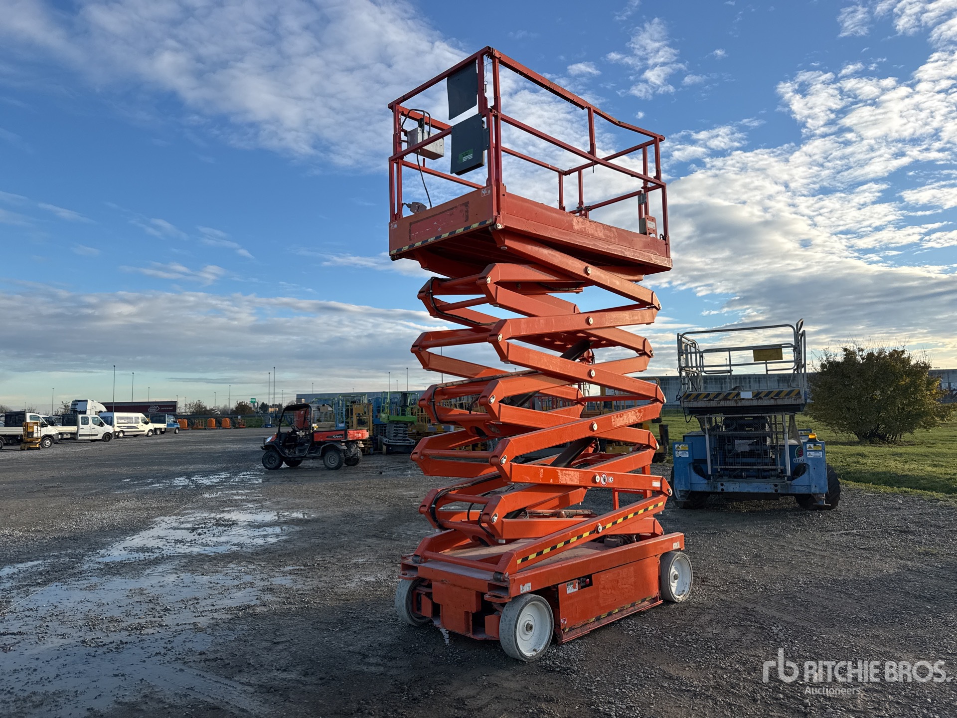 General Appearance with Picture, Right Front Corner