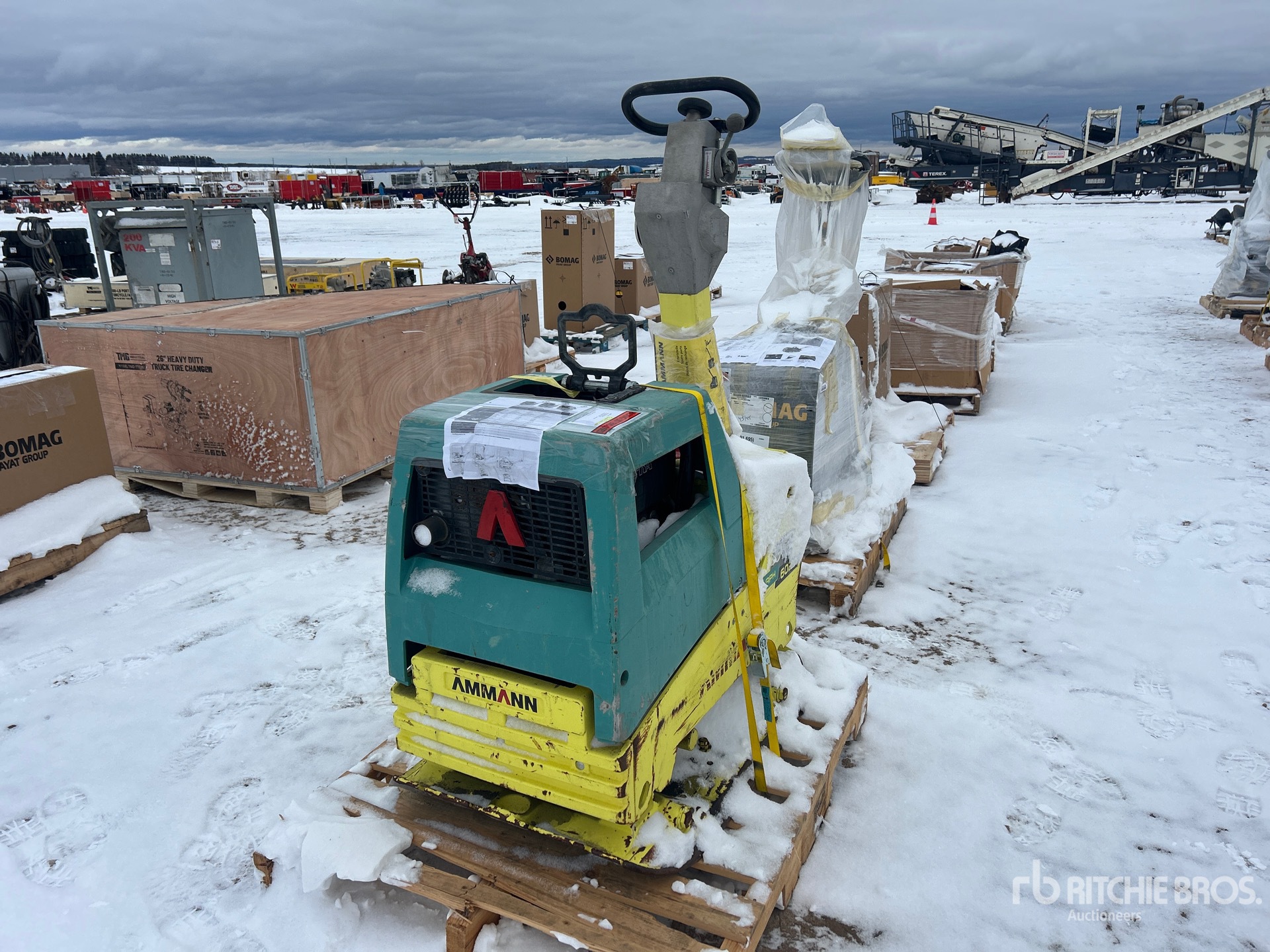 General Appearance with Picture, Left Front Corner