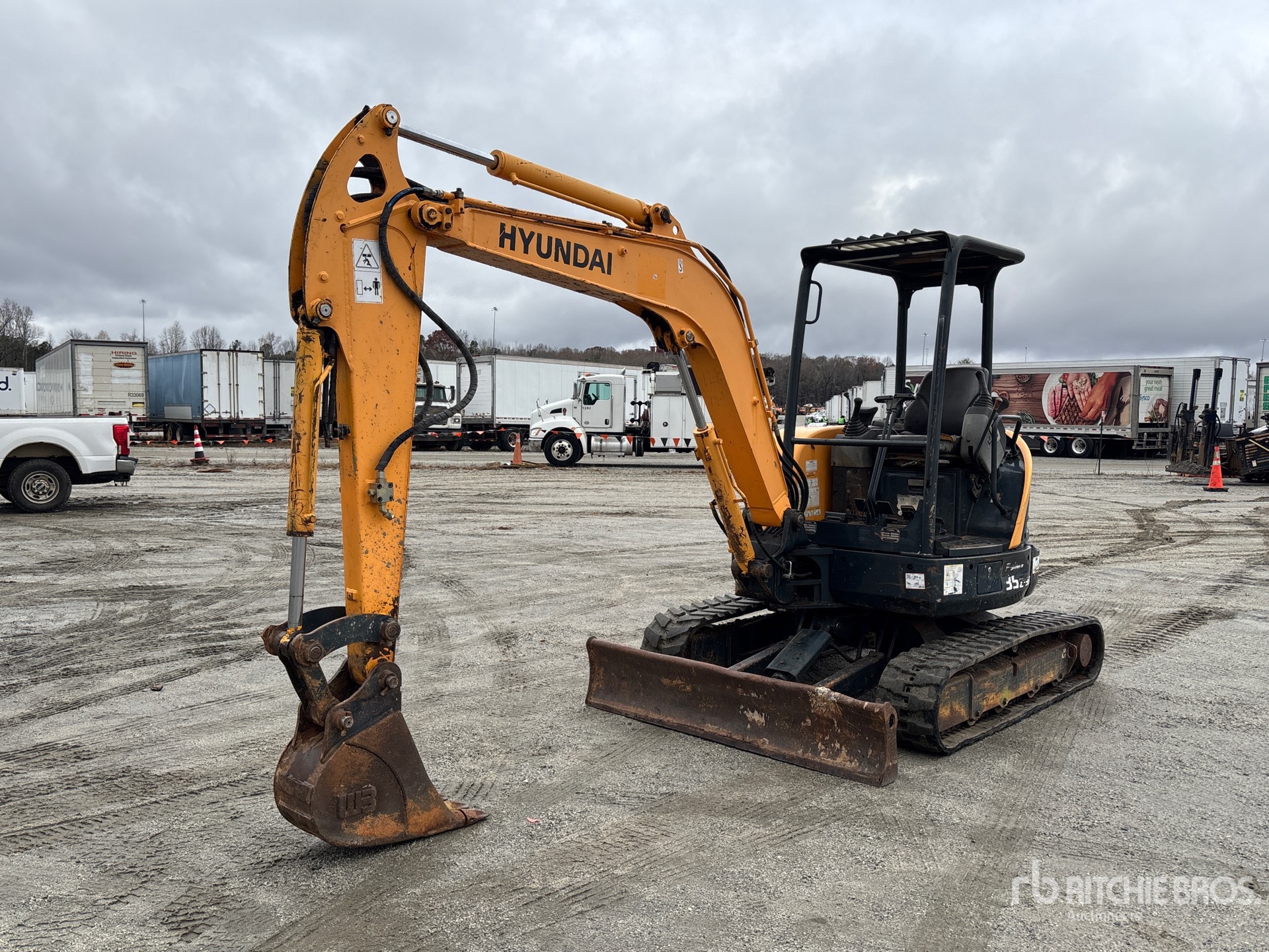 General Appearance with Picture, Left Front Corner