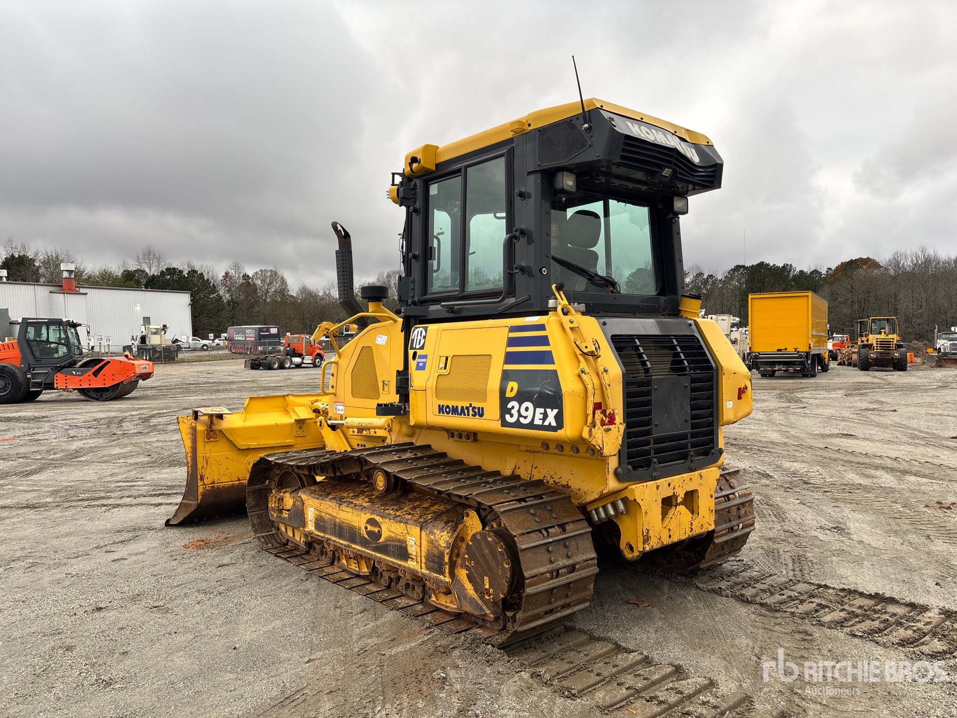 General Appearance with Imagen: esquina trasera izquierda