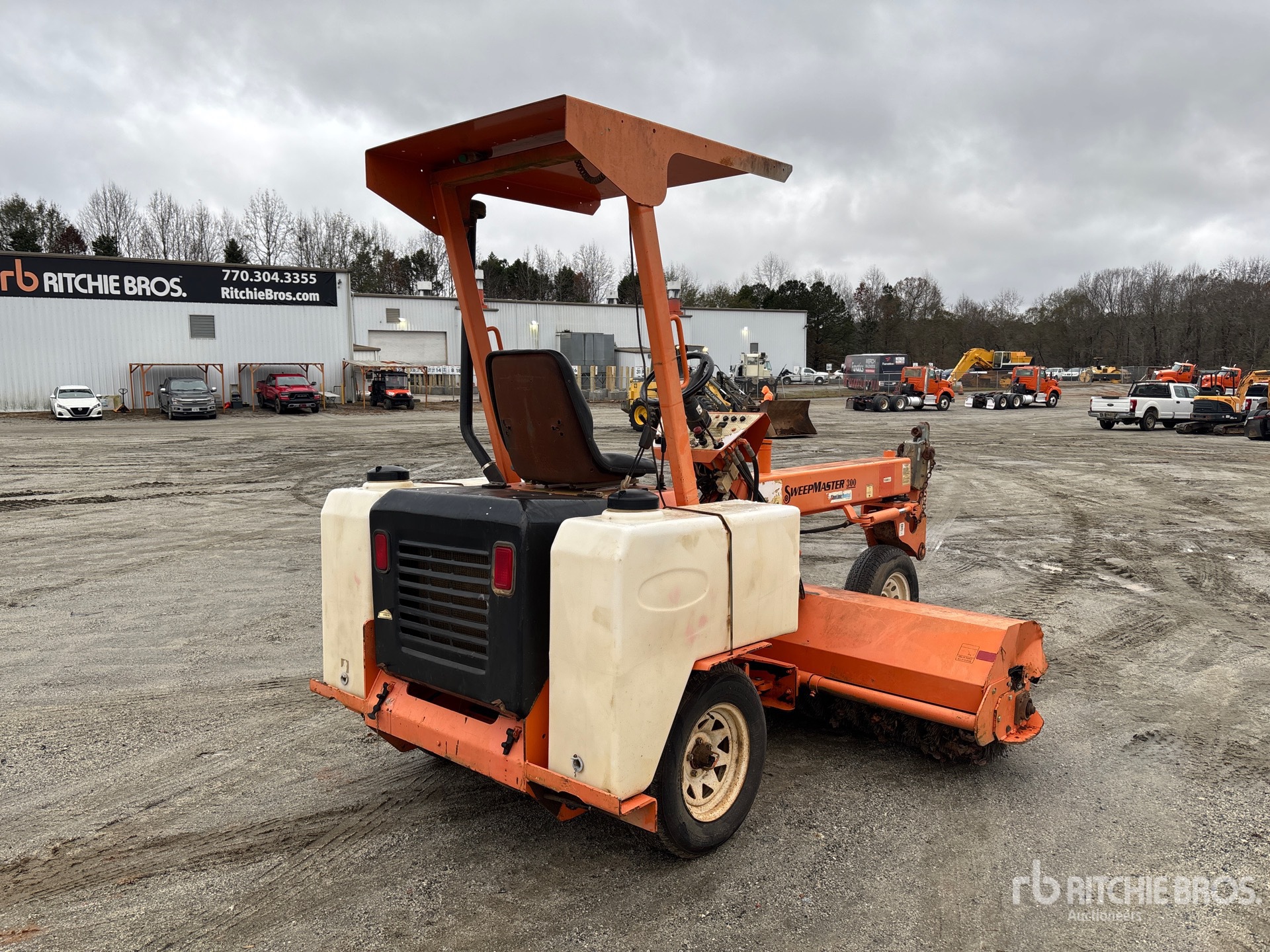 General Appearance with Foto, angolo anteriore sinistro