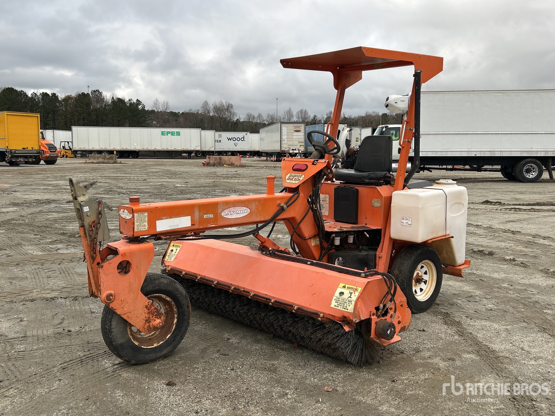 General Appearance with Foto, angolo anteriore sinistro