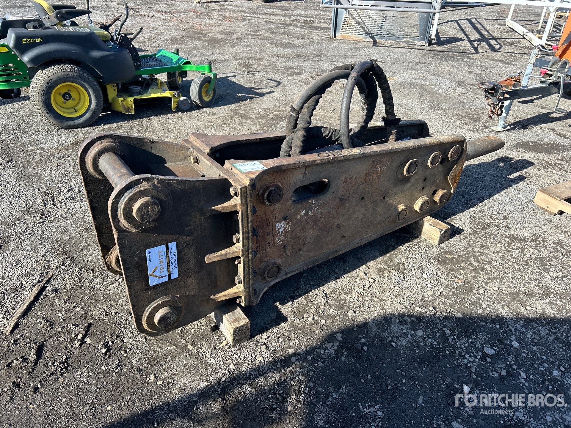 General Appearance with Picture, Right Rear Corner