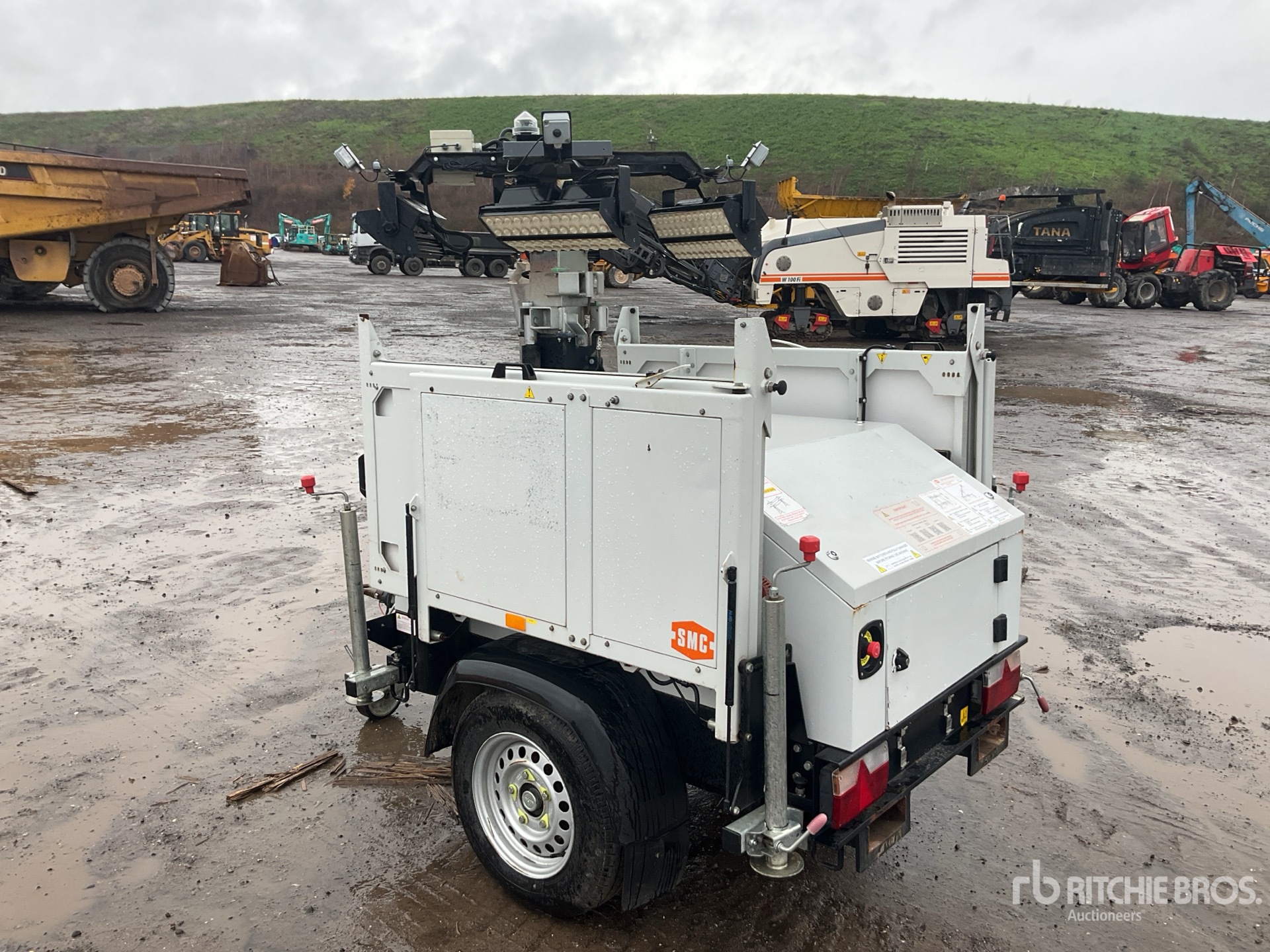 General Appearance with Picture, Left Rear Corner