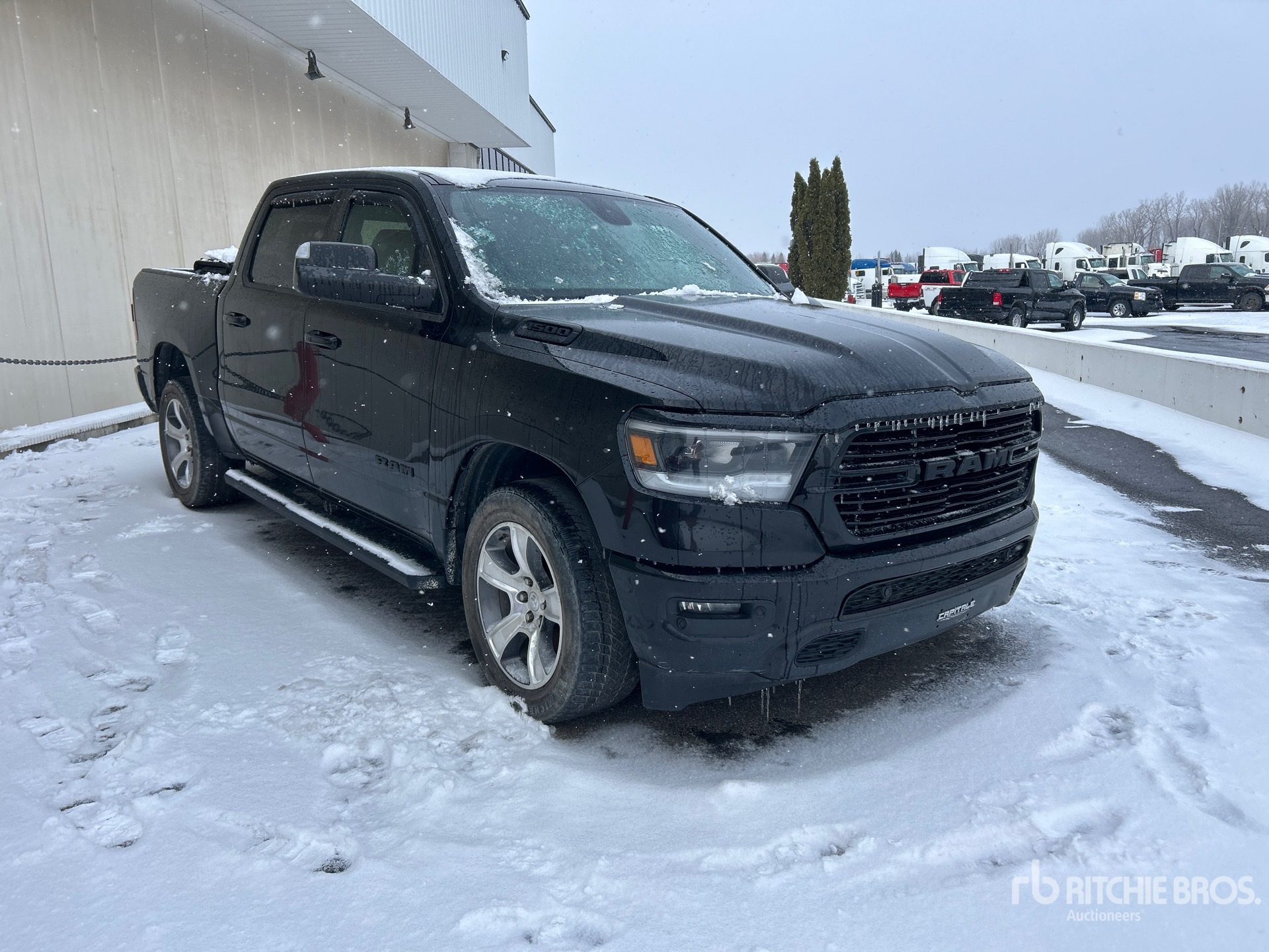 General Appearance with Picture, Right Front Corner