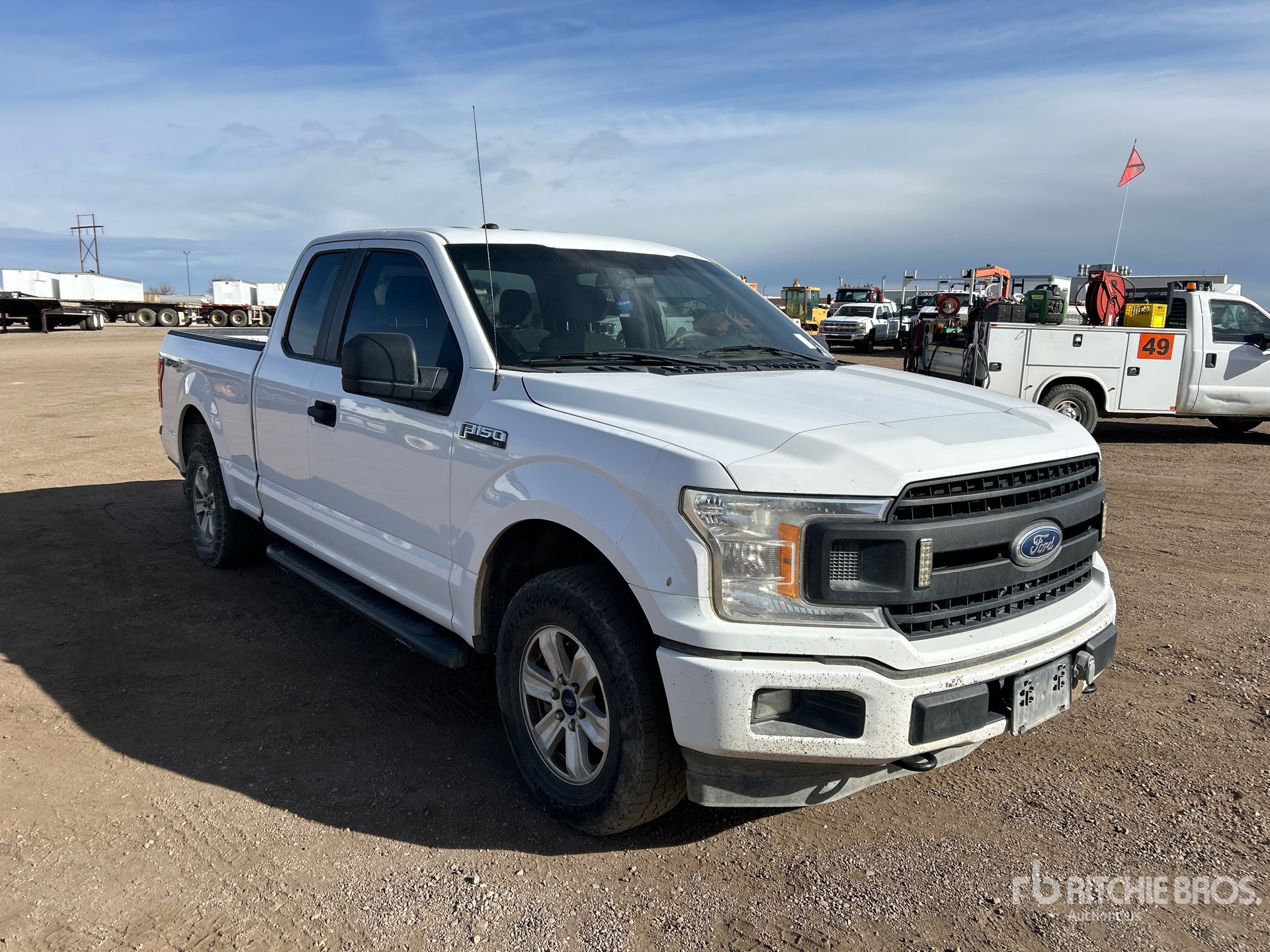 General Appearance with Picture, Right Front Corner