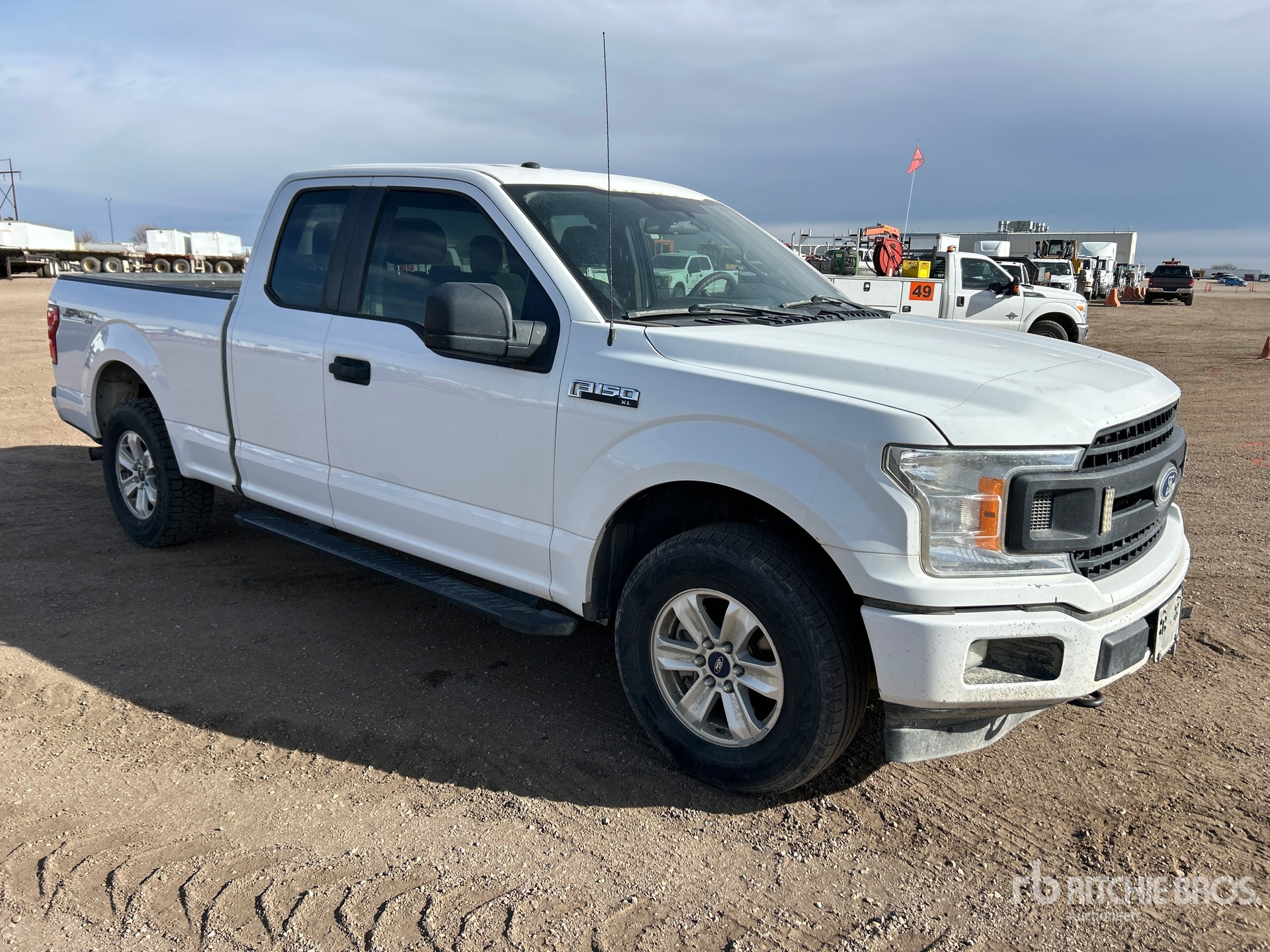 General Appearance with Picture, Right Front Corner