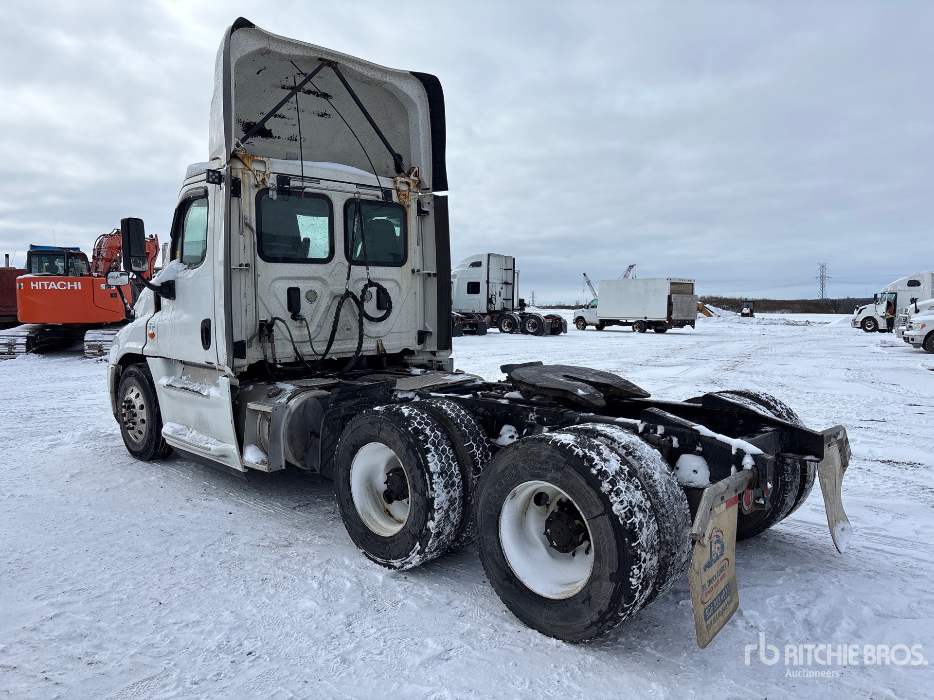 General Appearance with Bild, Ecke hinten links