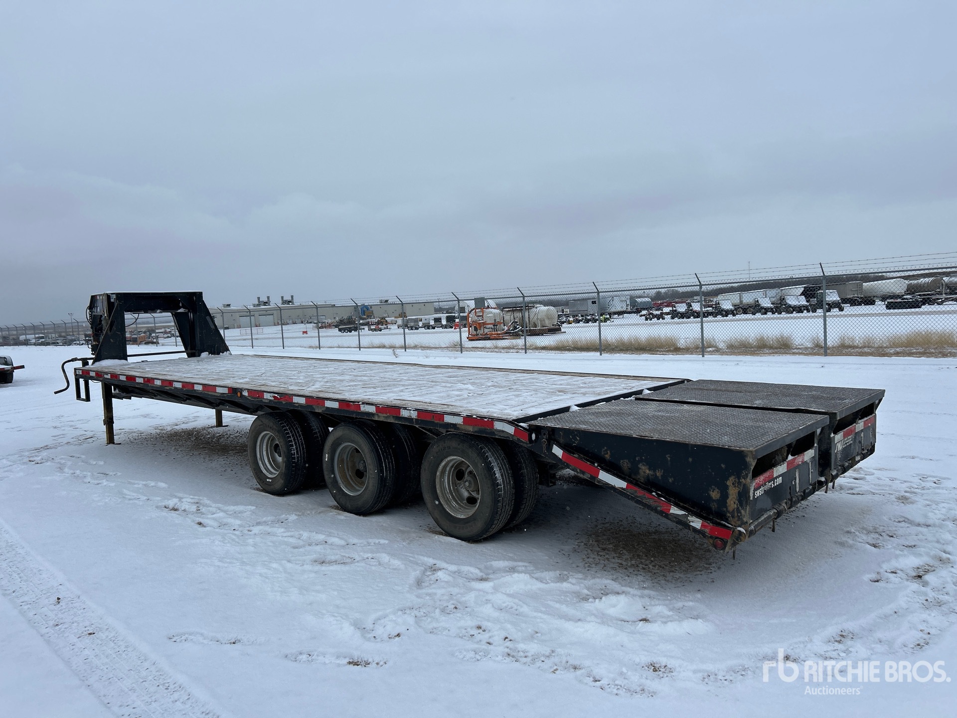 General Appearance with Imagen: esquina trasera izquierda