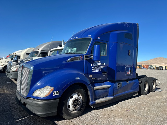 2020 Kenworth T680 6x4 T/A Sleeper Truck Tractor (Inoperable) 2020 Kenworth T680 6x4 T/A Sleeper Truck Tractor (Inoperable)