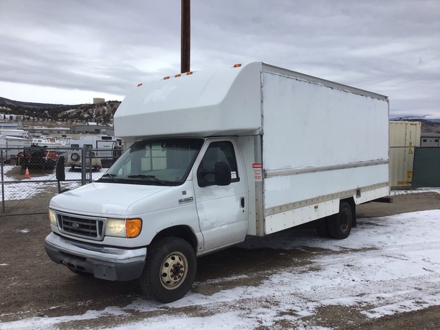 2007 Ford E-350 Cutaway Cargo Van