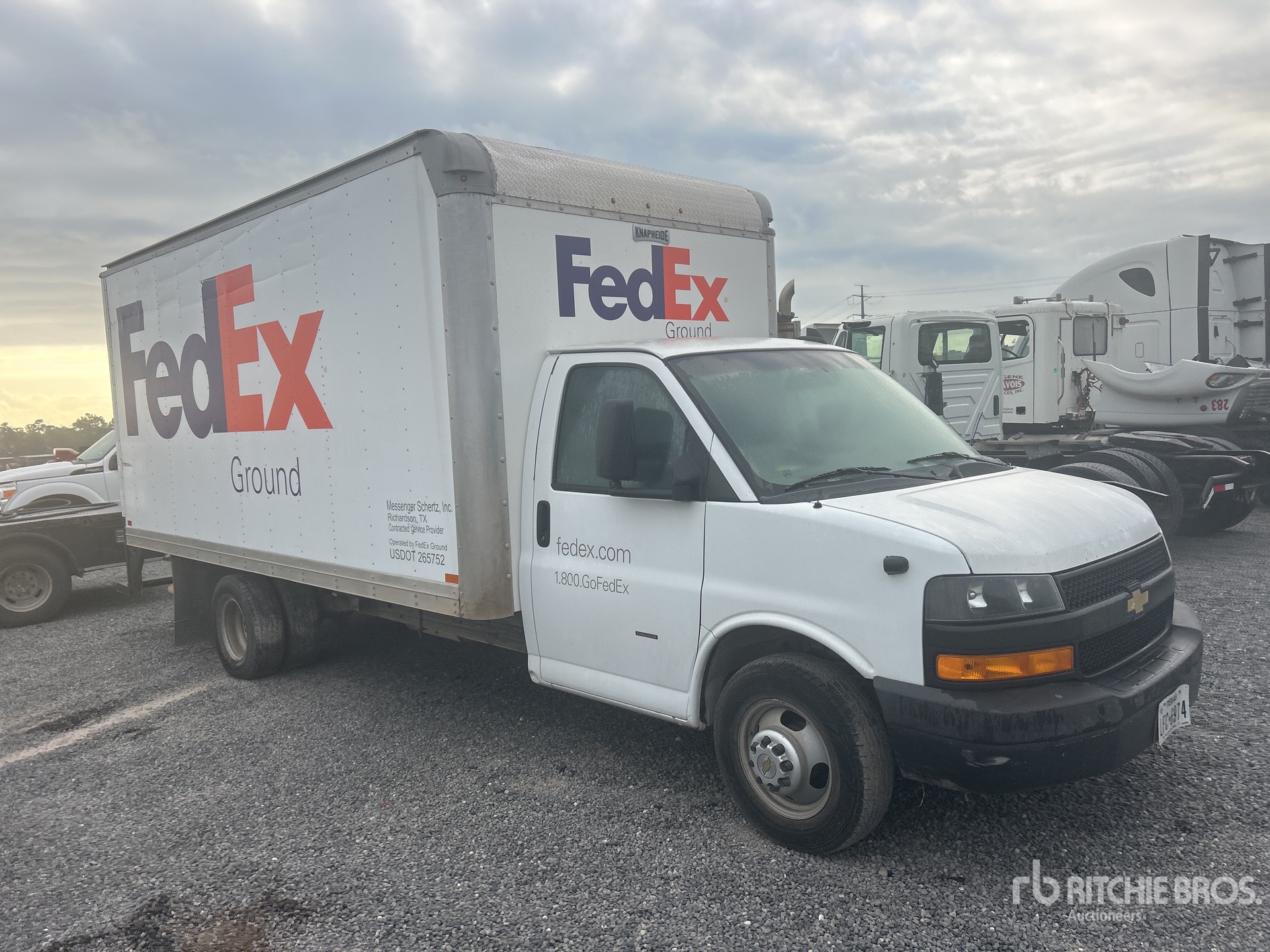 General Appearance with Picture, Right Front Corner