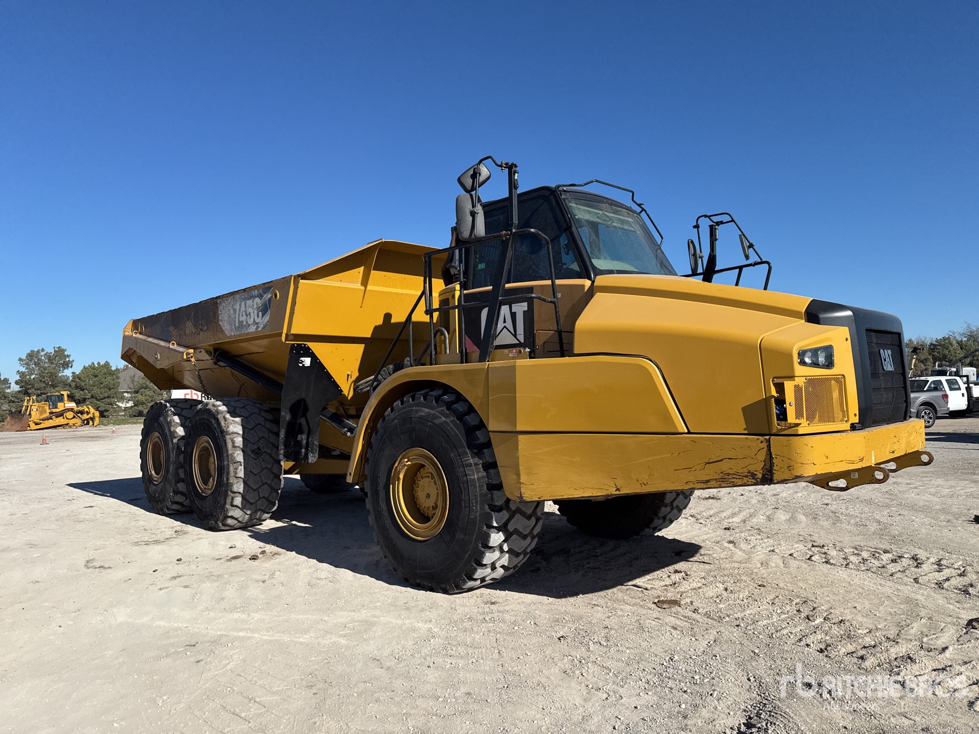 General Appearance with Picture, Right Front Corner