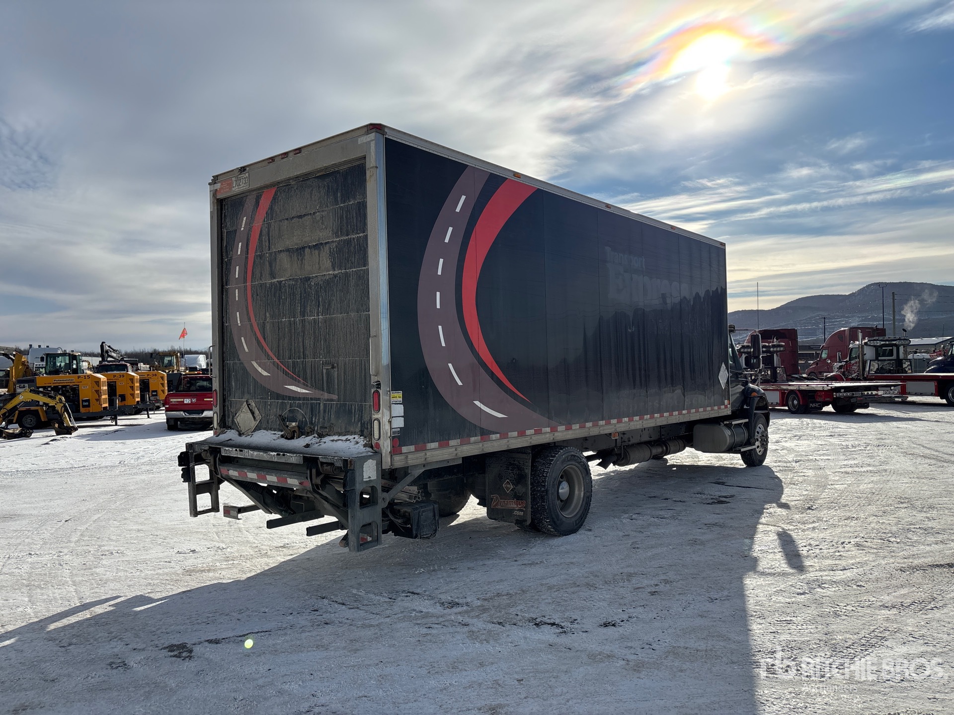 General Appearance with Imagen: esquina trasera derecha