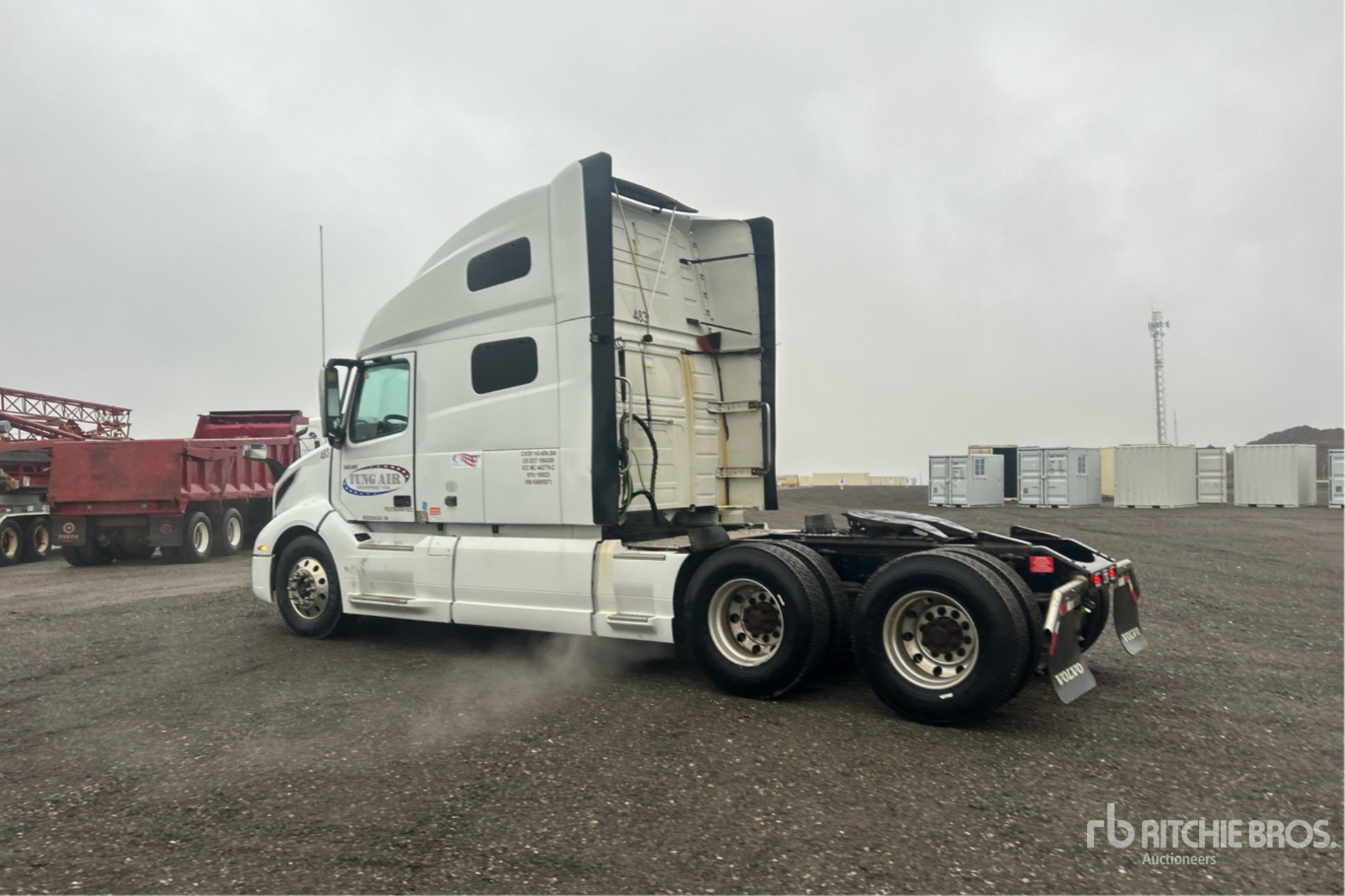 Aspect général with Image, coin arrière gauche