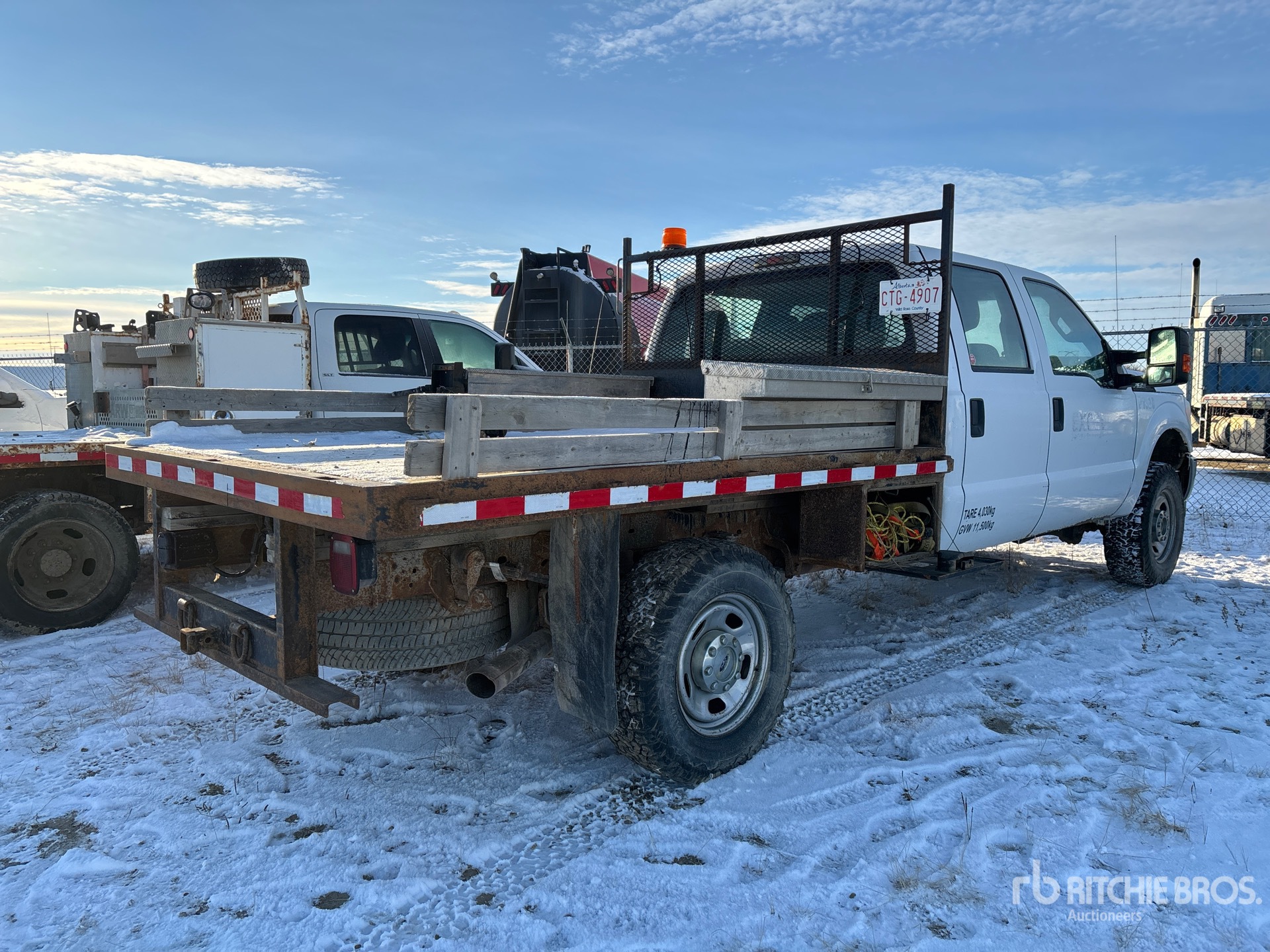 Aspect général with Image, coin arrière droit