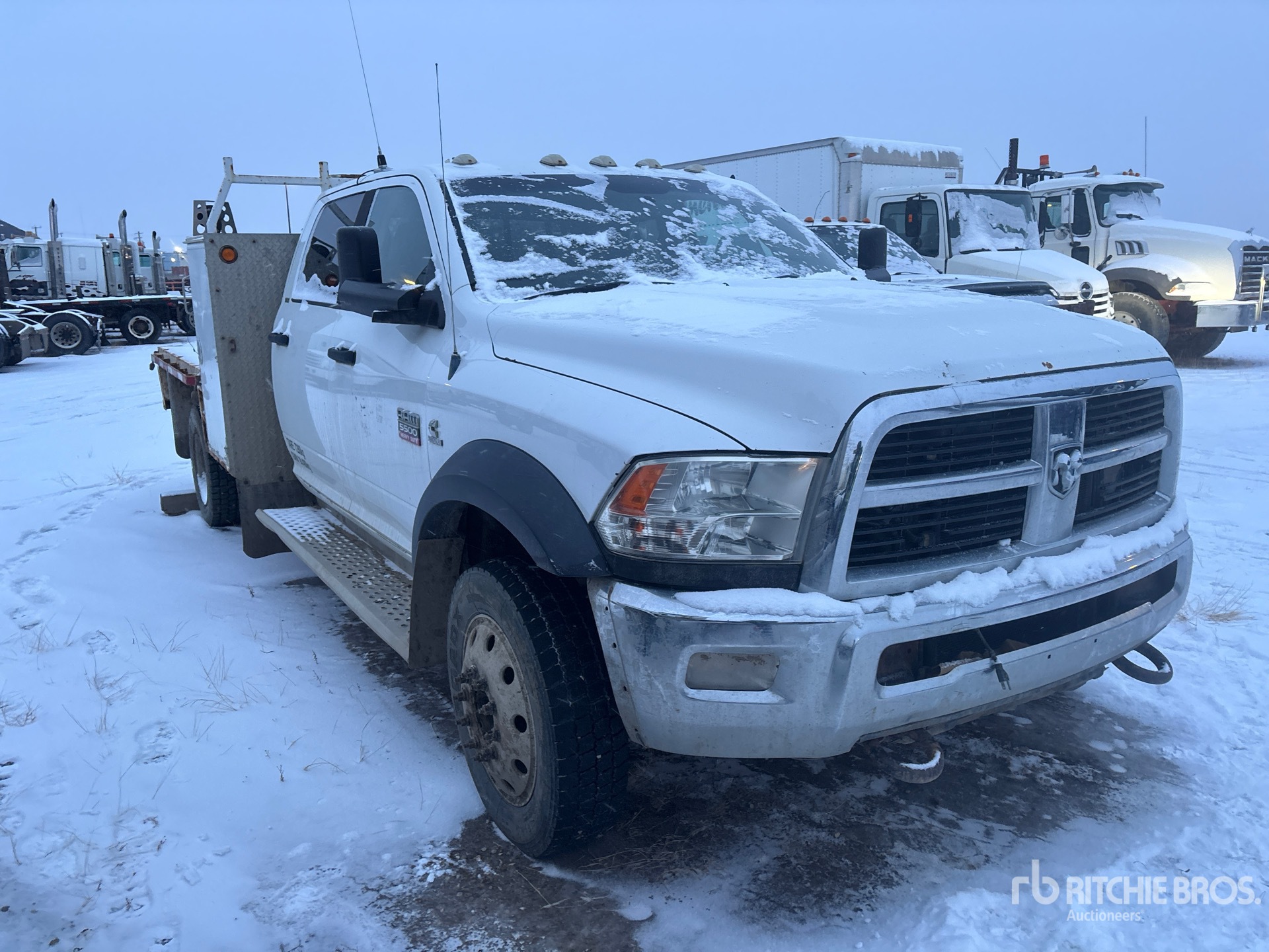 General Appearance with Bild, Ecke vorne rechts