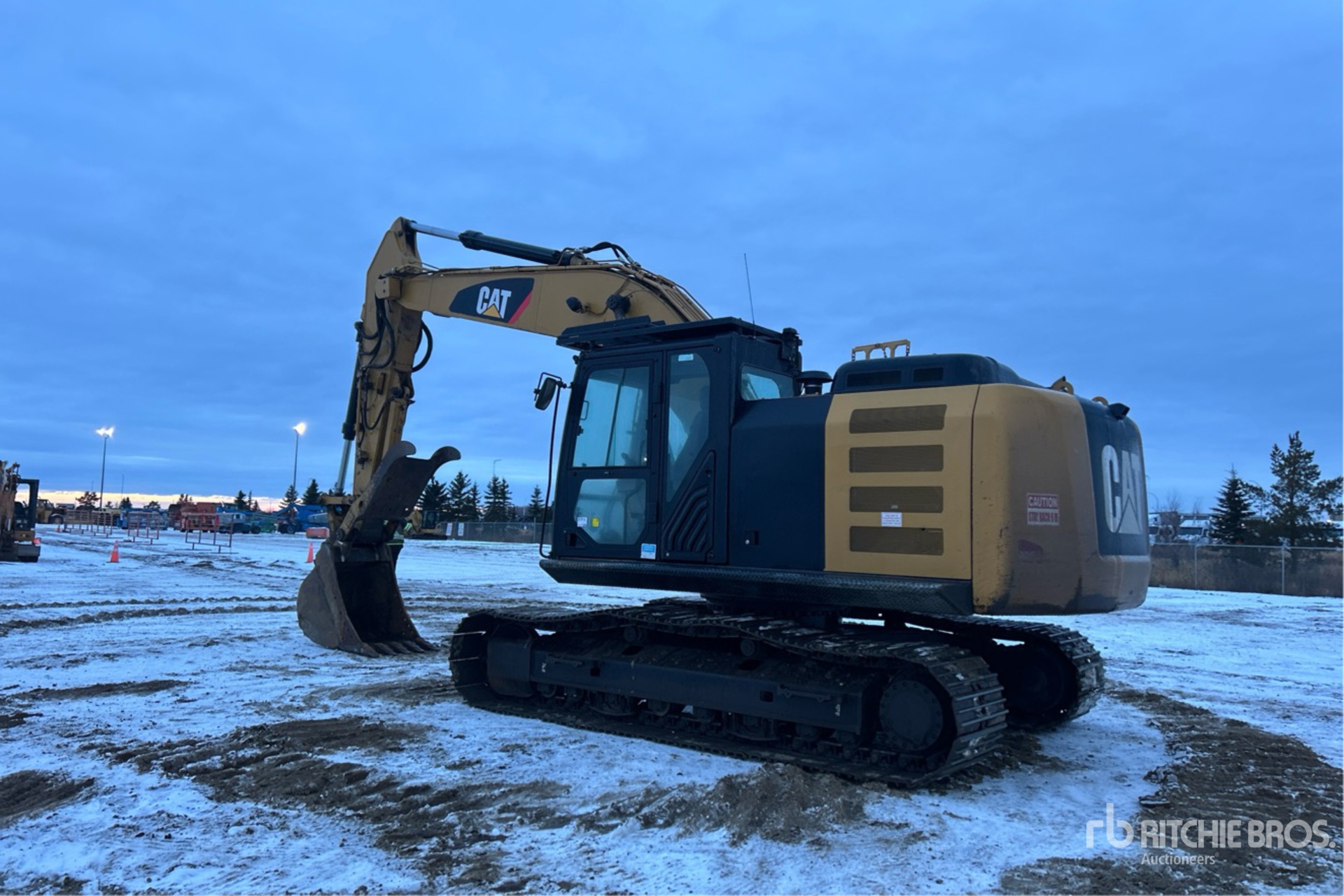 General Appearance with Imagen: esquina trasera izquierda