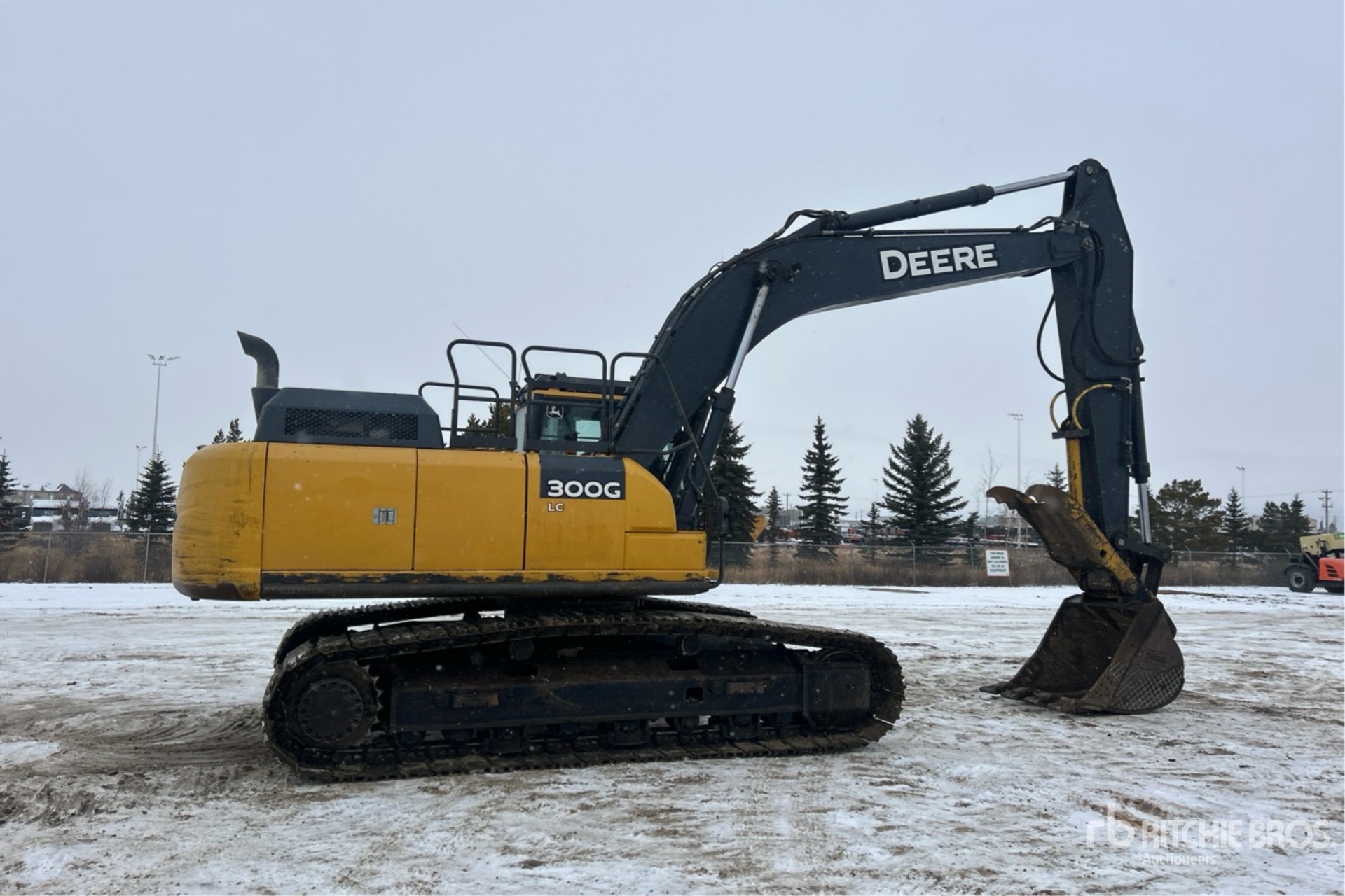 General Appearance with Imagen: esquina trasera derecha