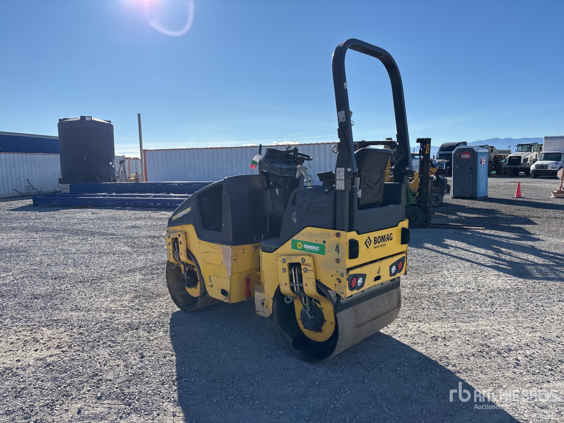 General Appearance with Picture, Left Rear Corner