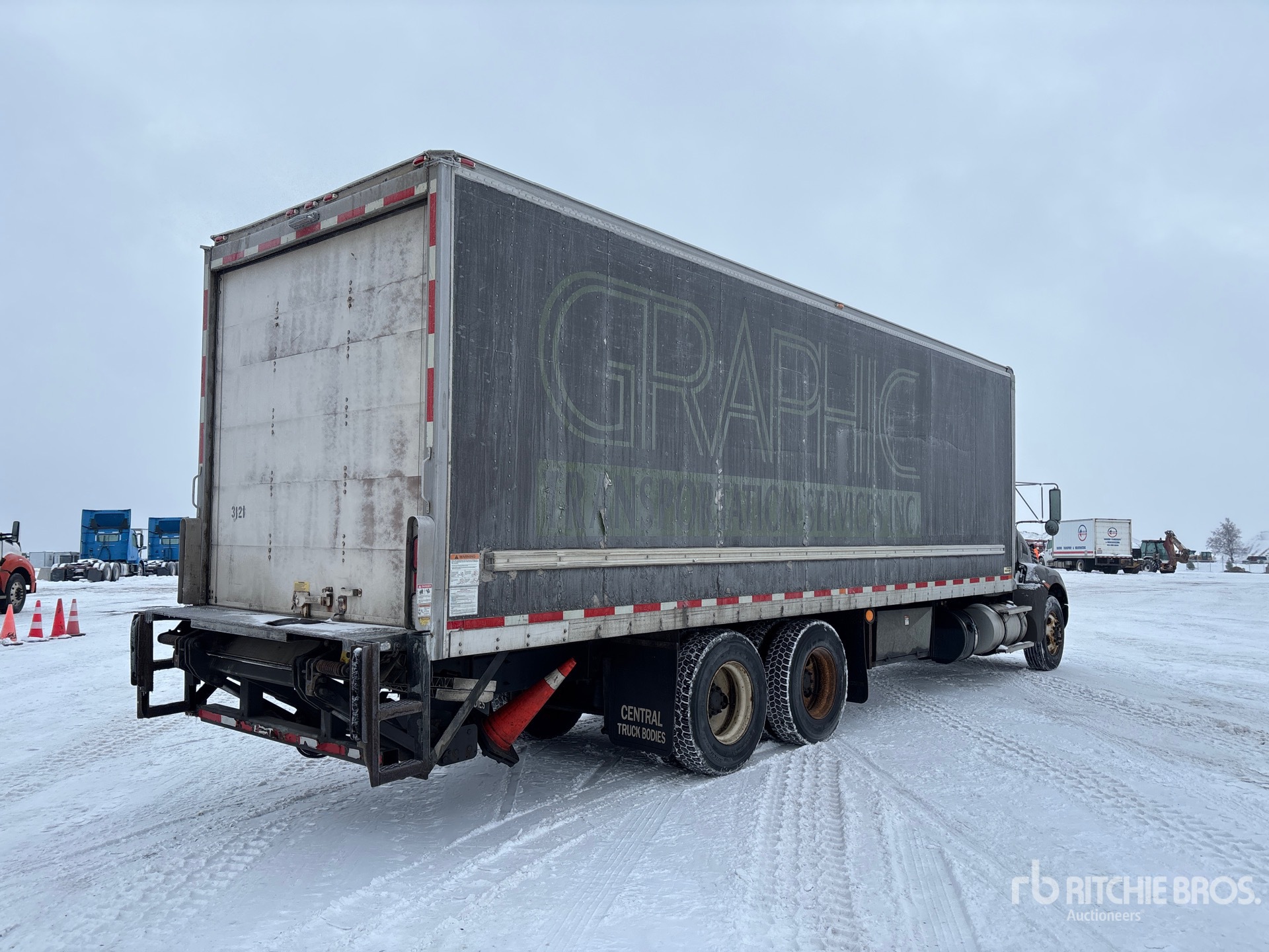 General Appearance with Bild, Ecke hinten rechts