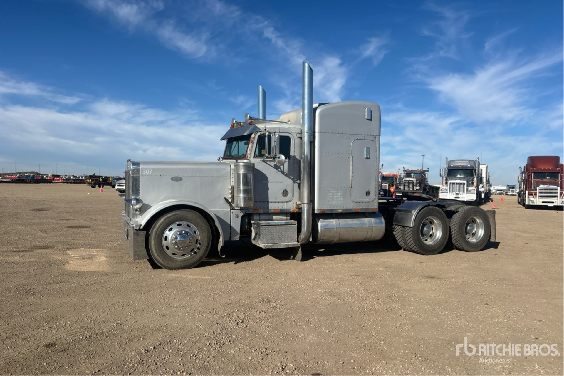 General Appearance with Picture, Left Front Corner