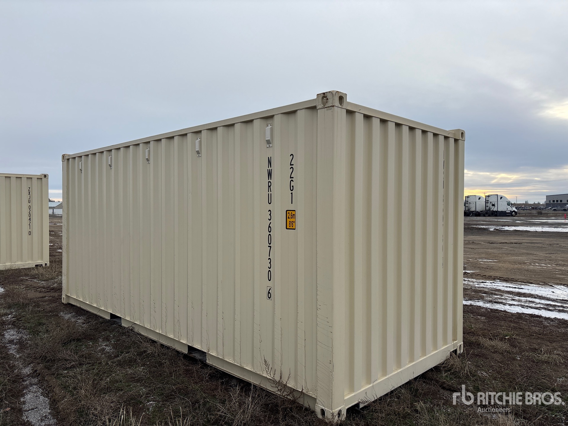 General Appearance with Picture, Right Rear Corner