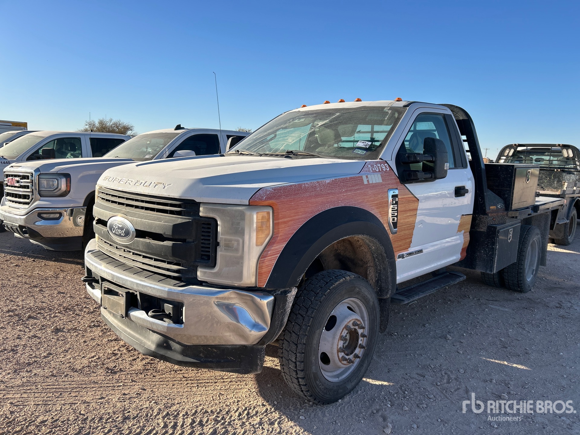 General Appearance with Featured Photo