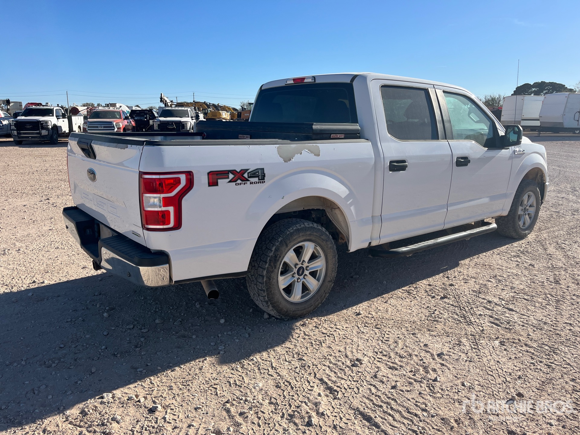 General Appearance with Imagen: esquina trasera derecha