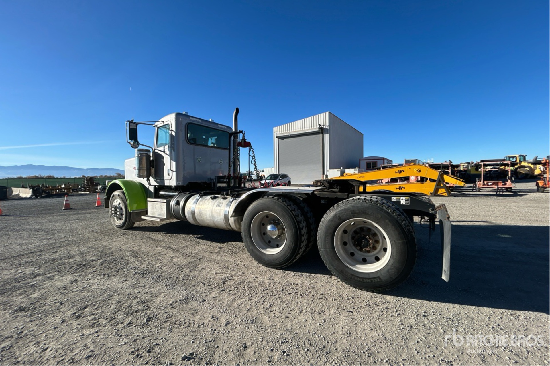 General Appearance with Imagen: esquina trasera izquierda