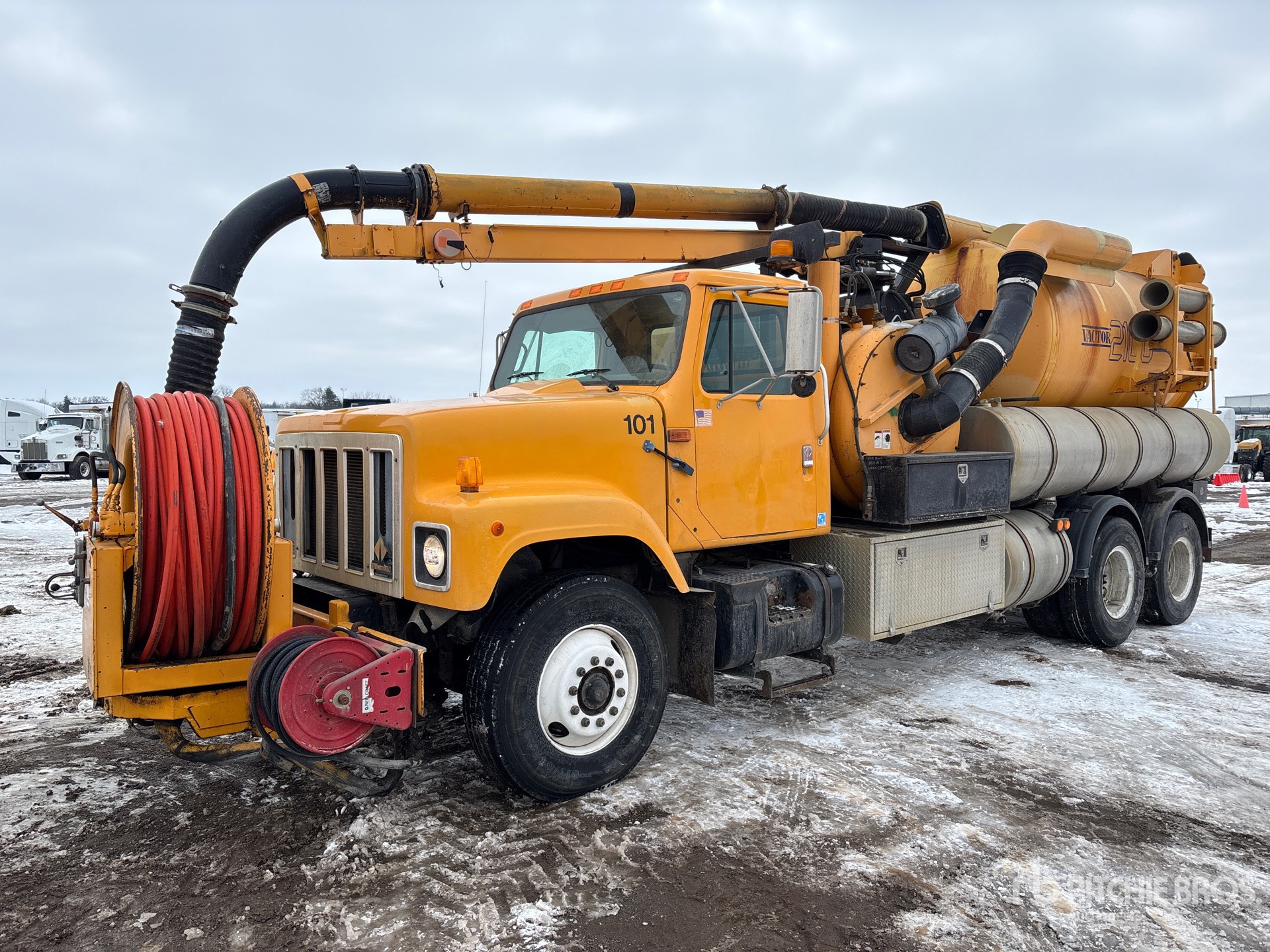 Aspect général with Image, coin avant gauche