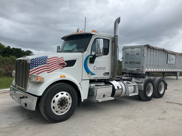 2022 Peterbilt 567 6x4 T/A Day Cab Truck Tractor
