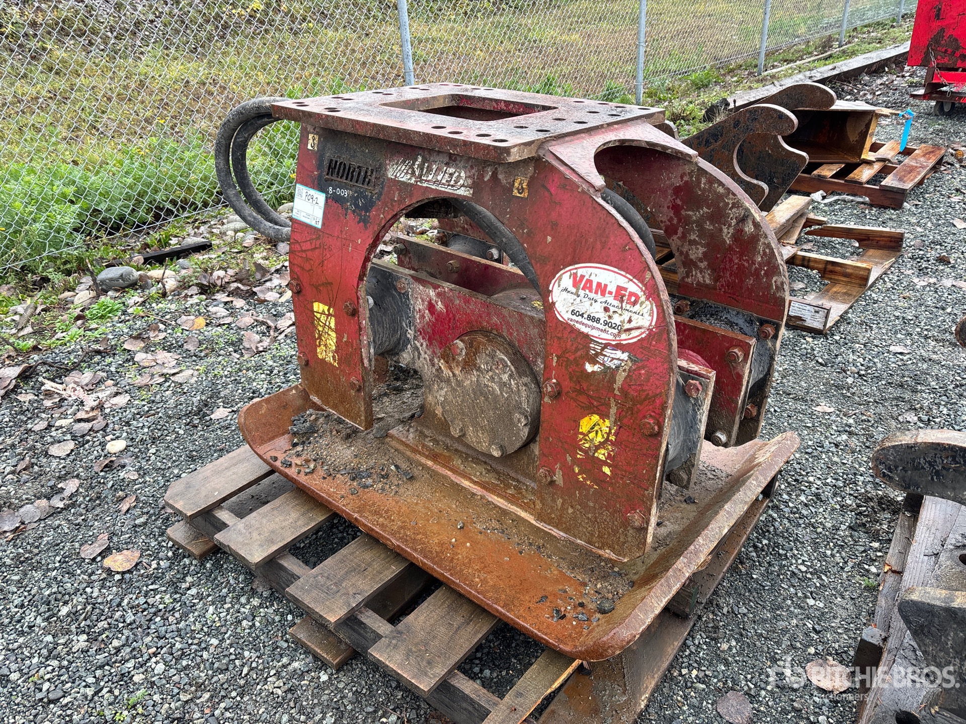 General Appearance with Image, coin avant gauche