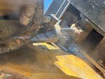 Hydraulics with Bucket Tilt Cylinders