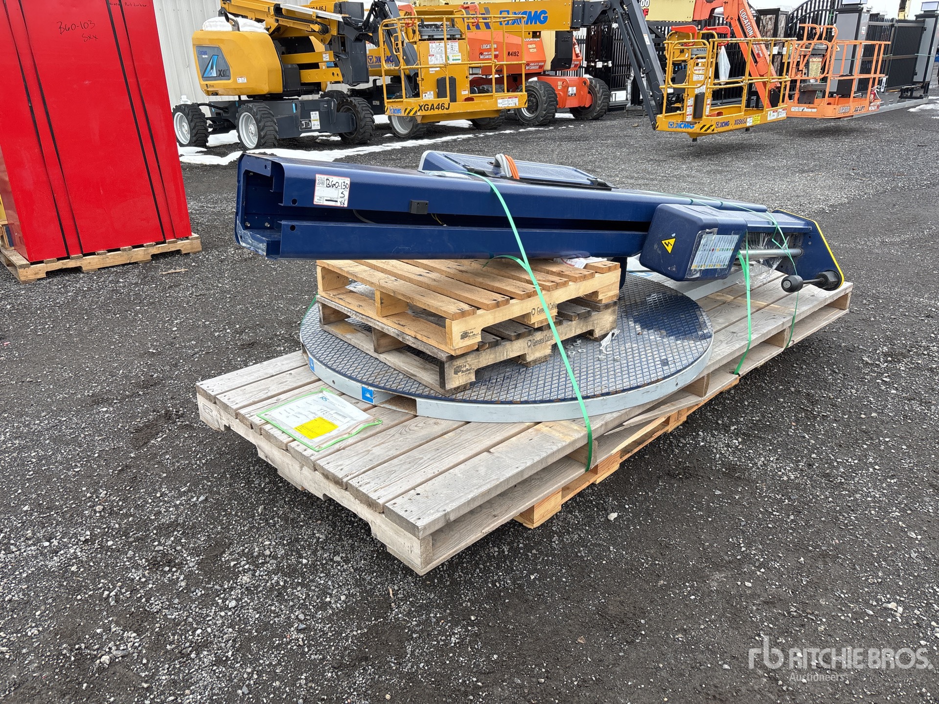 General Appearance with Picture, Right Front Corner