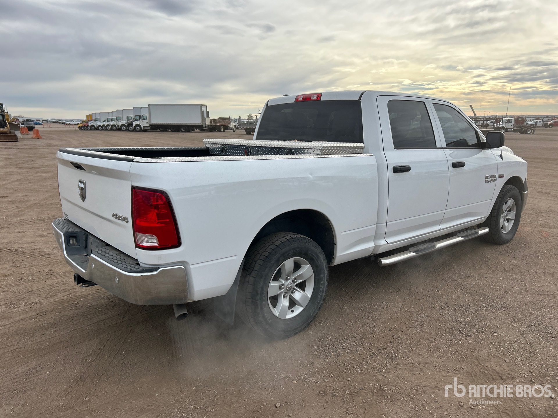 General Appearance with Imagen: esquina trasera derecha