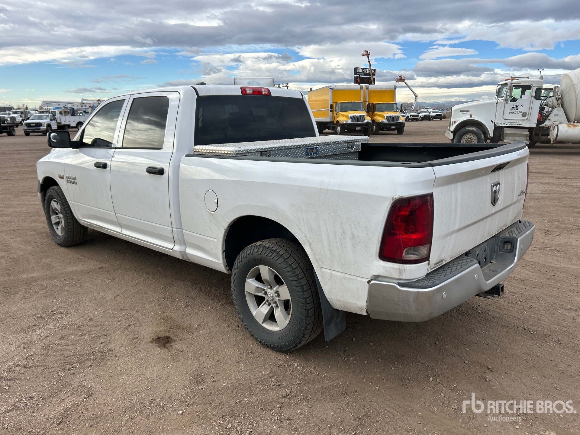 General Appearance with Imagen: esquina trasera izquierda