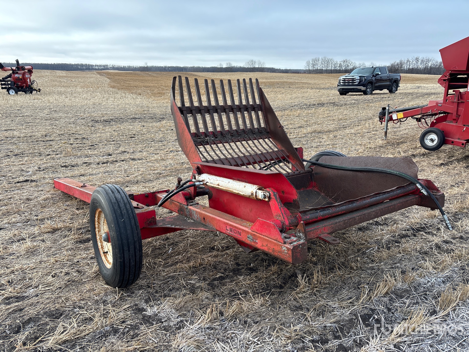 General Appearance with Picture, Left Rear Corner