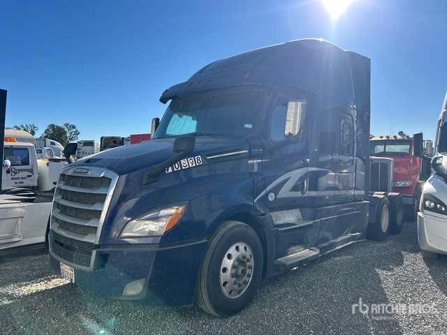 2019 Freightliner Cascadia 126 6x4 T/a Sleeper Truck Tractor