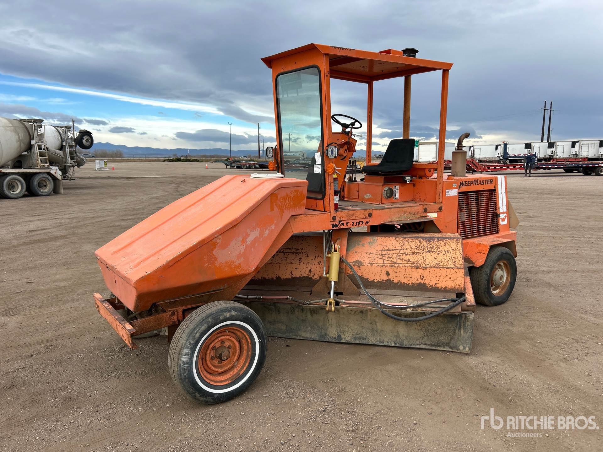 General Appearance with Picture, Left Front Corner