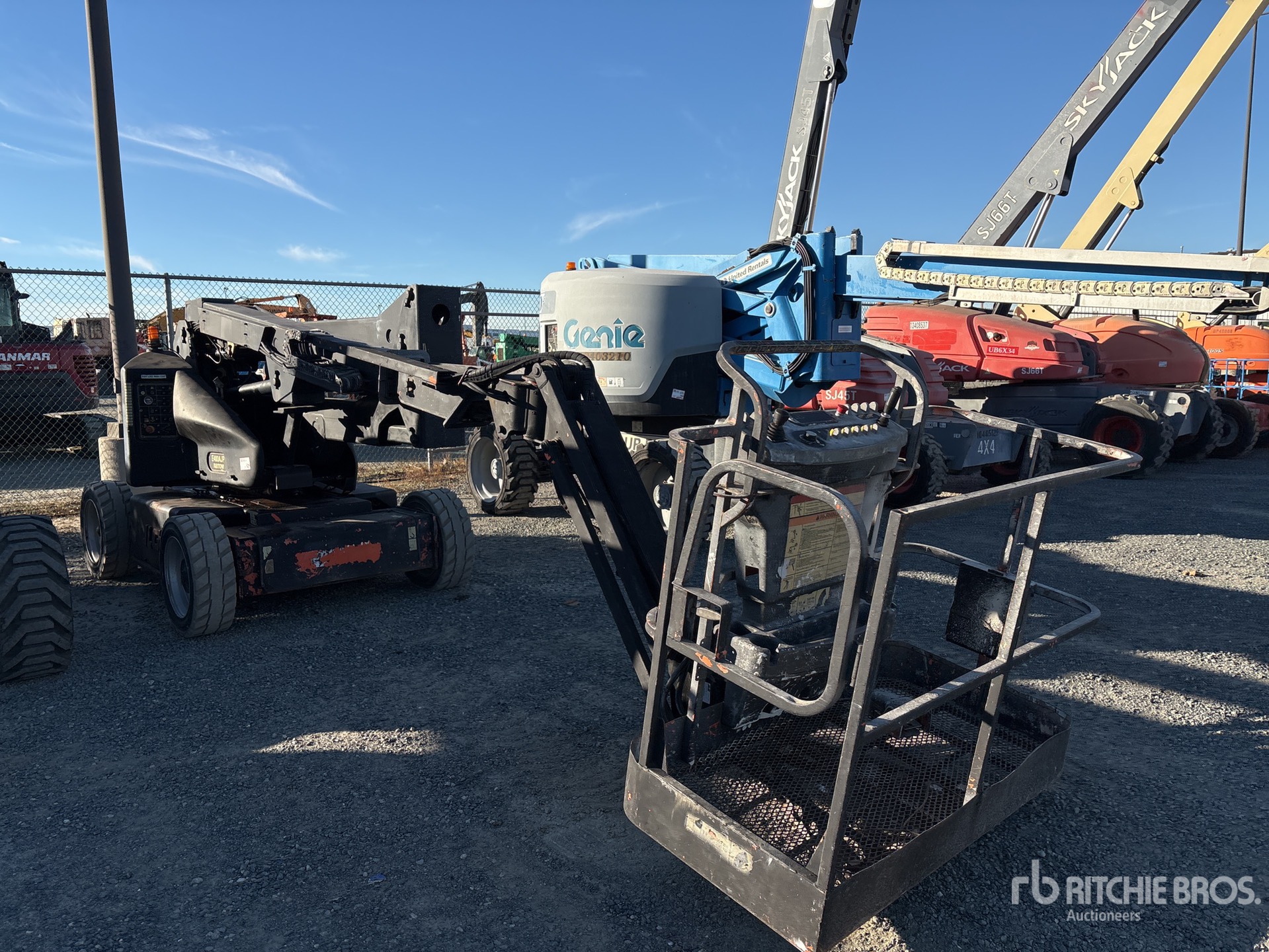 General Appearance with Picture, Right Front Corner