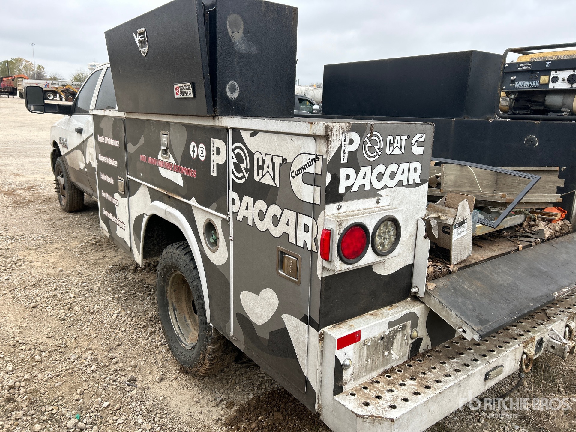 General Appearance with Picture, Left Rear Corner