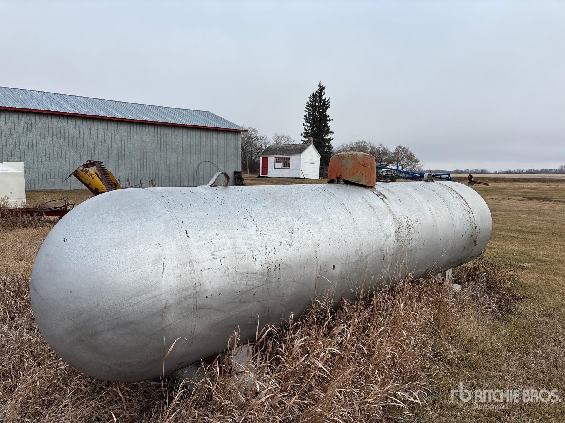 General Appearance with Bild, Ecke vorne rechts