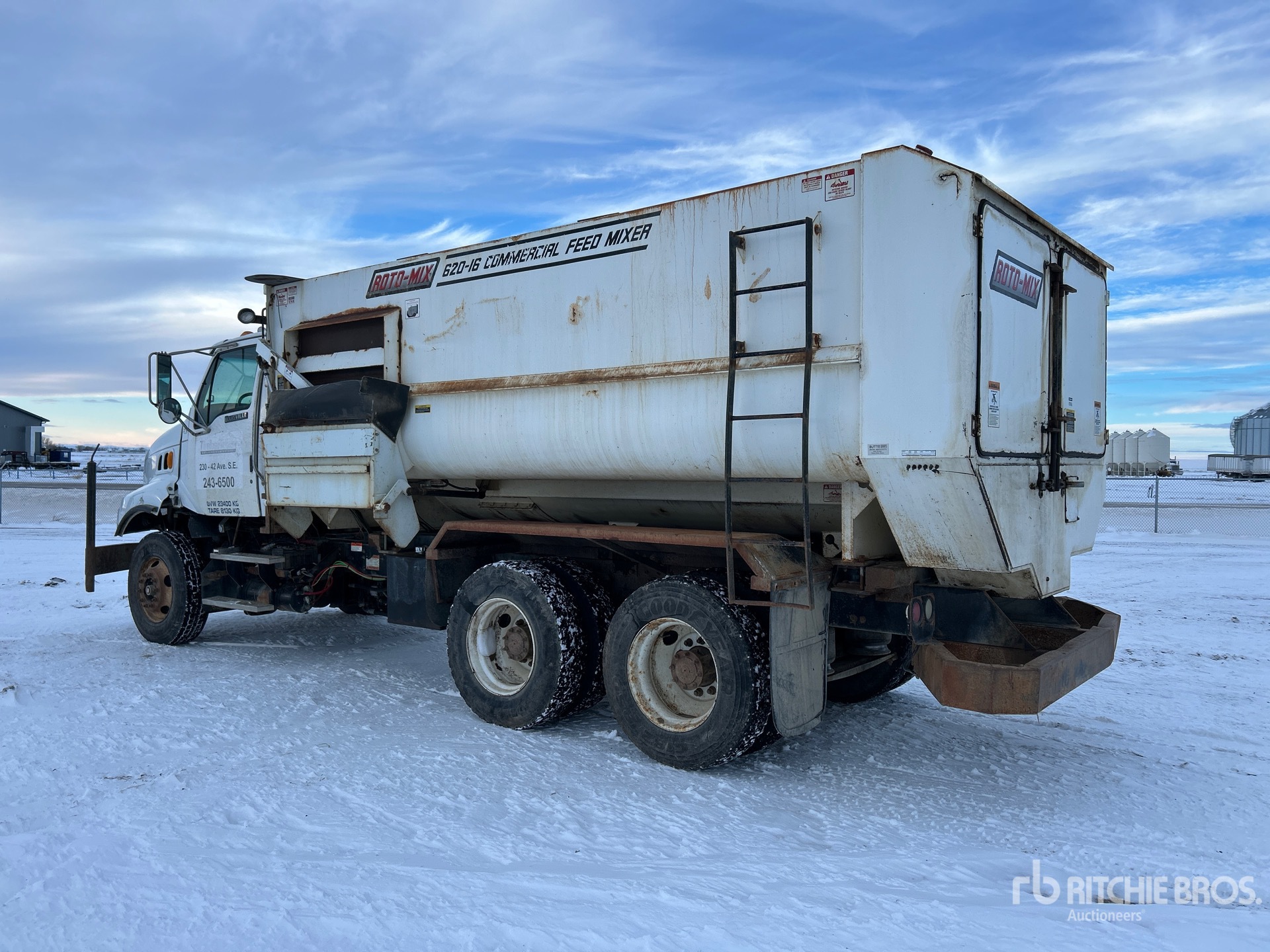 General Appearance with Imagen: esquina trasera izquierda