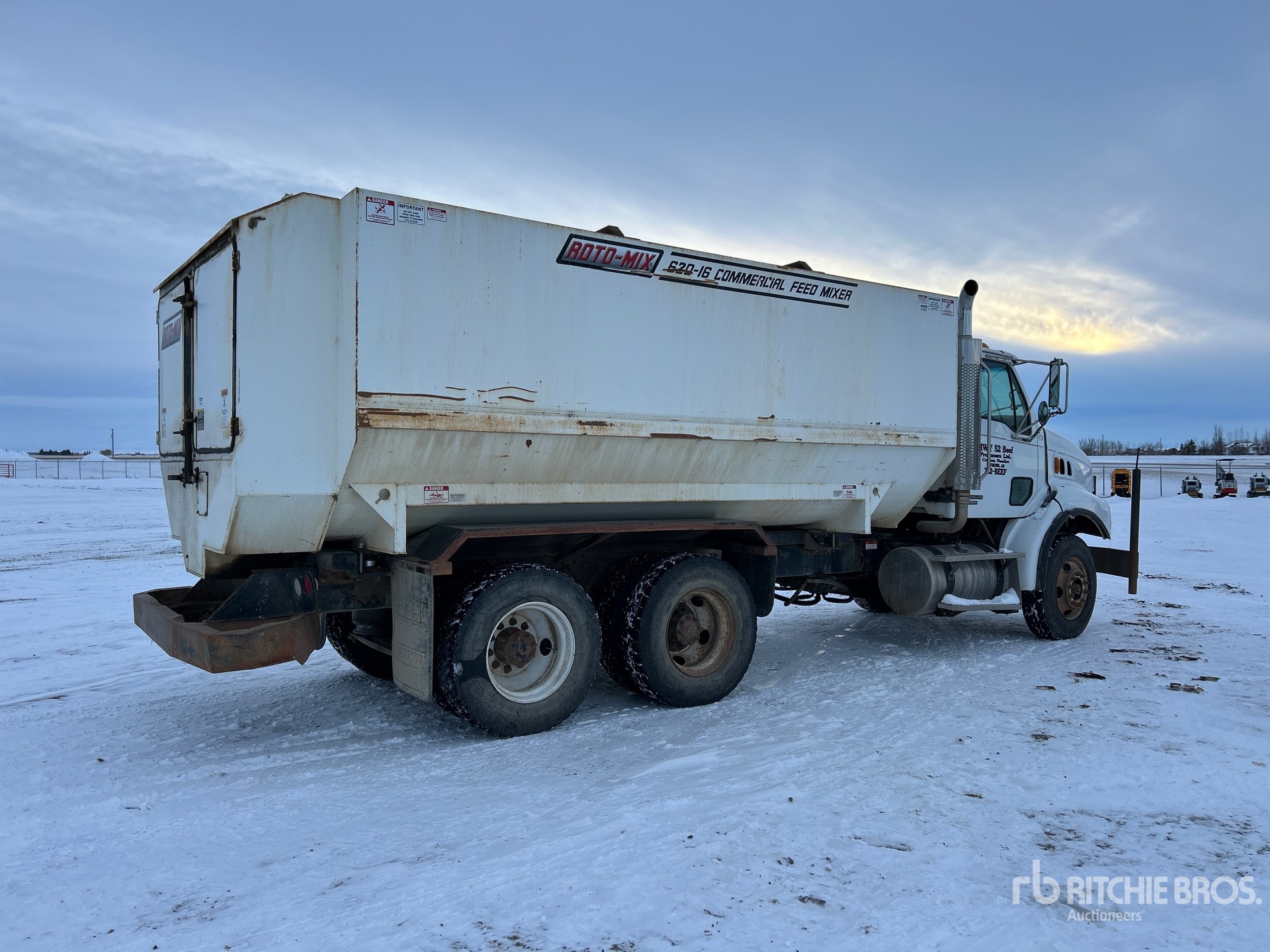 General Appearance with Imagen: esquina trasera derecha